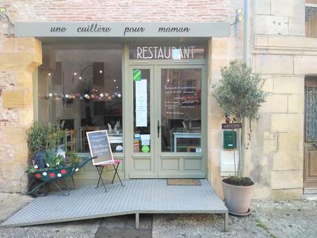 Une cuillère pour maman