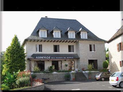 Auberge des Ruines de Merle