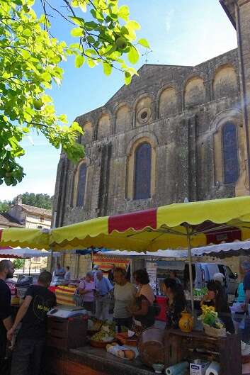 Marché traditionnel du mercredi